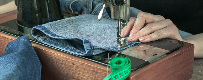 WYSE Sewing buttons .jpg