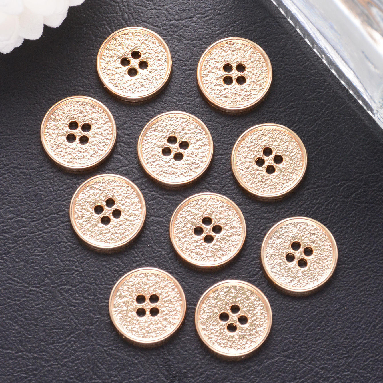 4-Hole Sewing Buttons -3.jpg