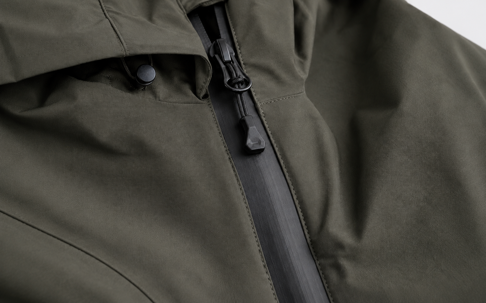 waterproof-zipper-outdoor-jacket-close-up.png